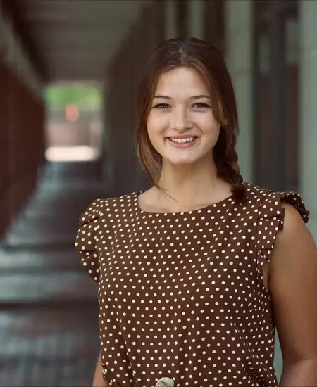 Image of Nina